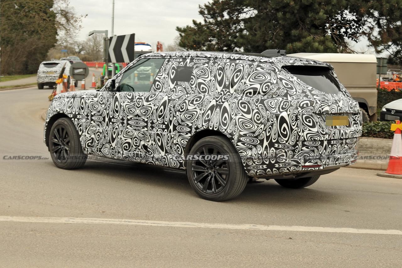 2022-range-rover-spied-5.jpg