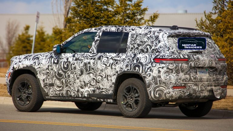 2022Trailhawk-13-scaled.jpg.ae150cbe0325911cac29578f9dfcc9c7.jpg