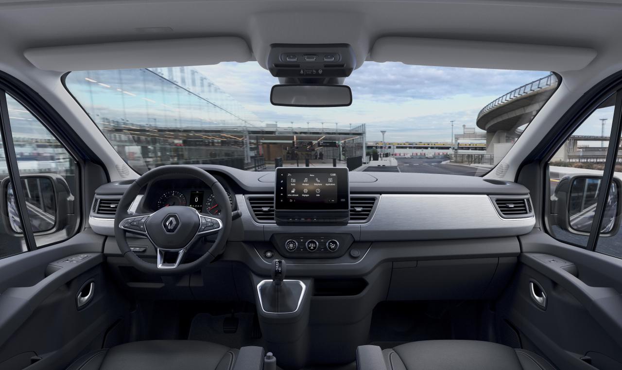 2020 - New Renault Trafic SpaceClass.jpg