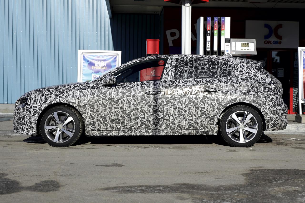 7733896_hd-nouvelle-peugeot-308-2021---les-photos-spy-shots-de-la-compacte-franaise.jpg.b9965746a312bd19d6834df68d3cb872.jpg