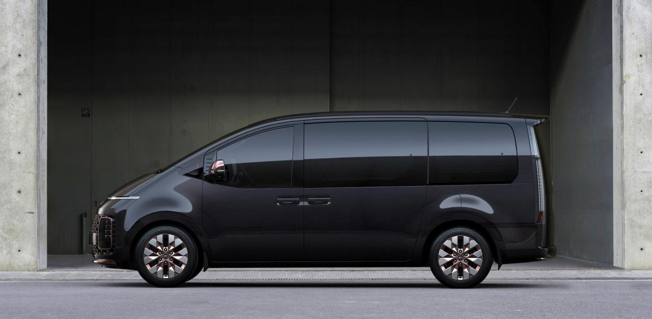 Hyundai-Staria-7.jpg