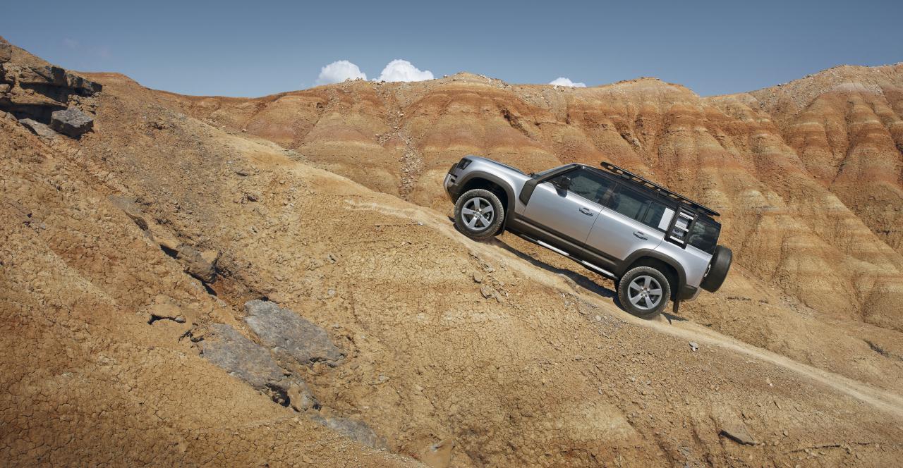 LR_DEF_110_20MY_Off-Road_100919_06.thumb.jpg.b412a0d373bc54f83b0303b14166c9b4.jpg