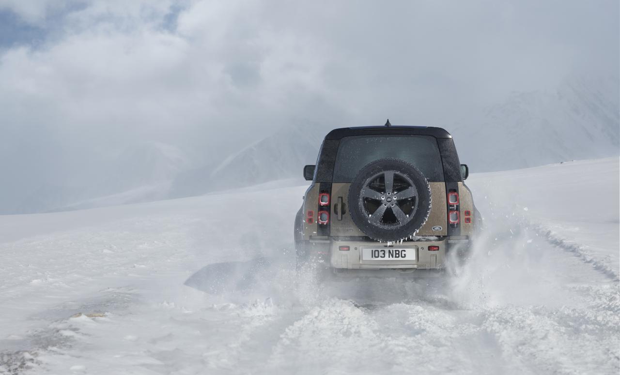 LR_DEF_110_20MY_Off-Road_100919_30.thumb.jpg.683d3876c7ecea58f290ad49eb71e6dd.jpg