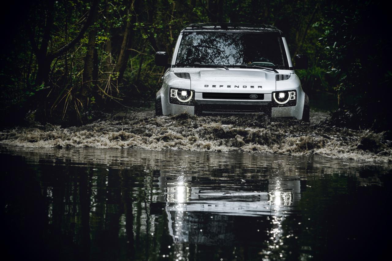 LR_DEF_110_20MY_Off-Road_100919_38.thumb.jpg.d5e0a5cefc73c9f11829f0ad40a2ee83.jpg