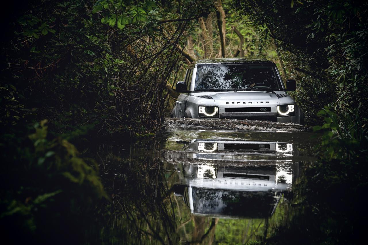 LR_DEF_110_20MY_Off-Road_100919_42.thumb.jpg.ce4305476dd909f6106a0d8adeae0fe2.jpg