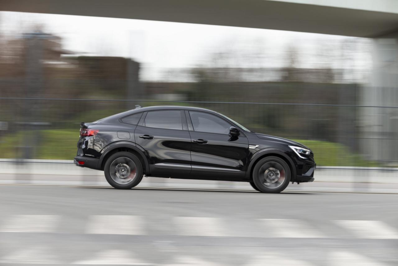 Renault-Arkana-16.jpg
