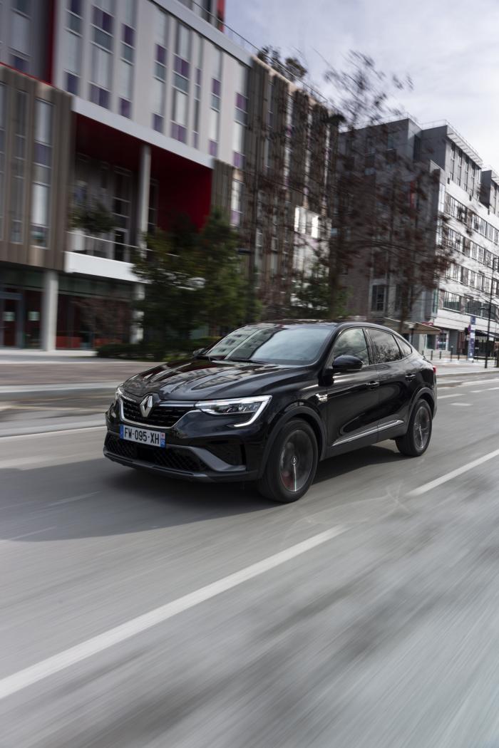 Renault-Arkana-4.jpg