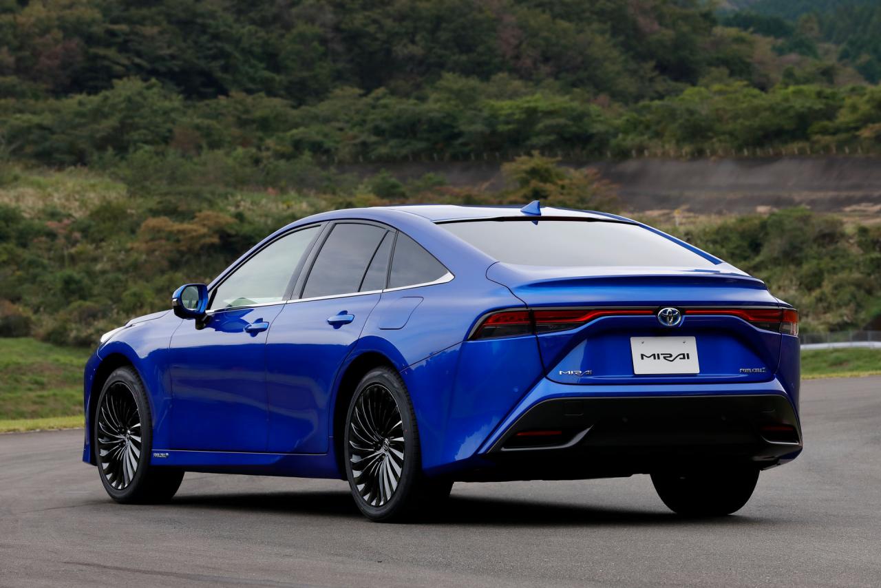 Toyota-Mirai-10.jpg