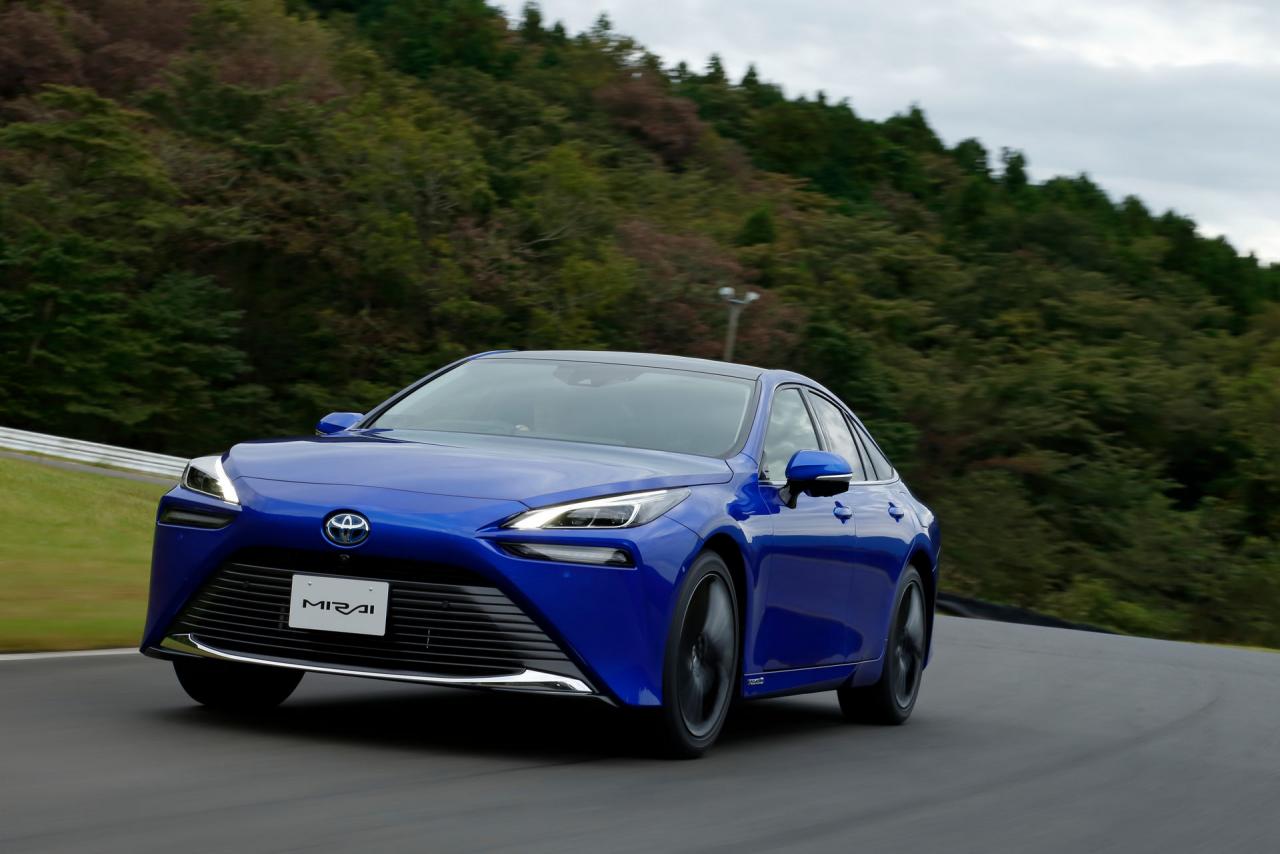 Toyota-Mirai-2.jpg