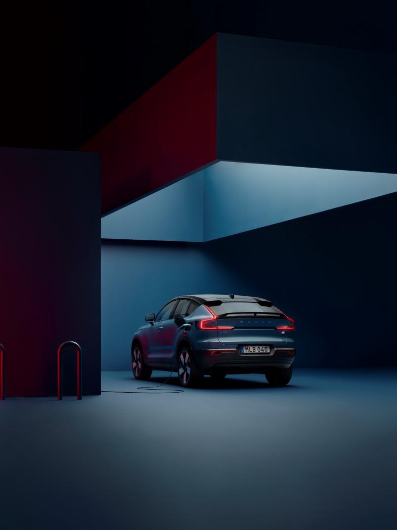 Volvo-C40-Recharge-02.jpg