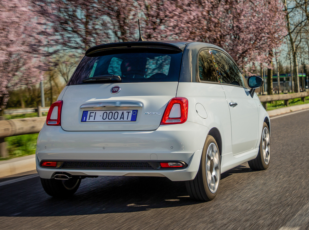 fiat_500_hey_google_hybrid_2_03e402710b1f084c.jpg.a969304dae2594368f9446146c23a37b.jpg