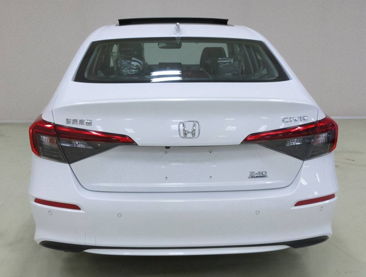 honda-civic-sedan-2022-china-filtrado-202176120-1615448573_1.jpg.a058674671eed581ca02b4cbd45a50a7.jpg