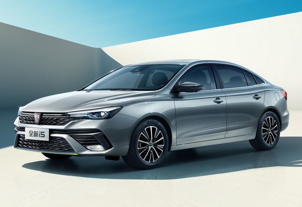 roewe_i5_19_031200f00972067f.jpg.f22ffcd6cdef298155171ef51e03bd46.jpg