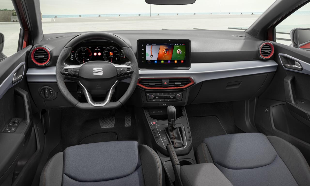 12-SEAT-Ibiza-FR-Desire-Red-H.jpg