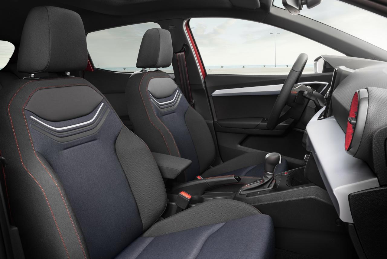 13-SEAT-Ibiza-FR-Desire-Red-H.jpg
