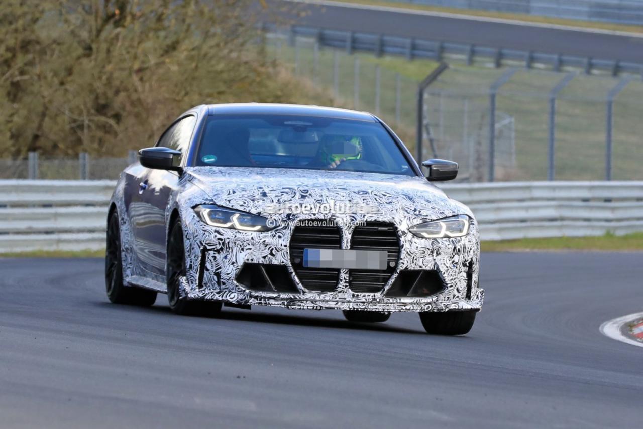 BMW M4 CSL Spy 2023 (11).jpg