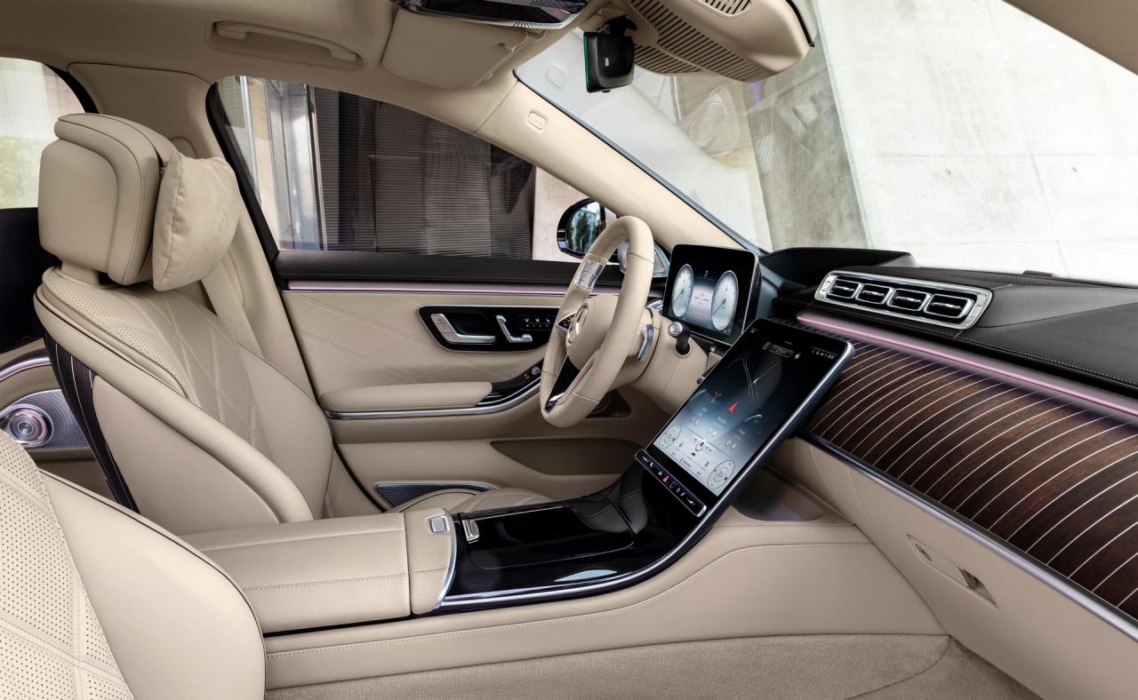 2021-Mercedes-Maybach-S-Class-1.jpg