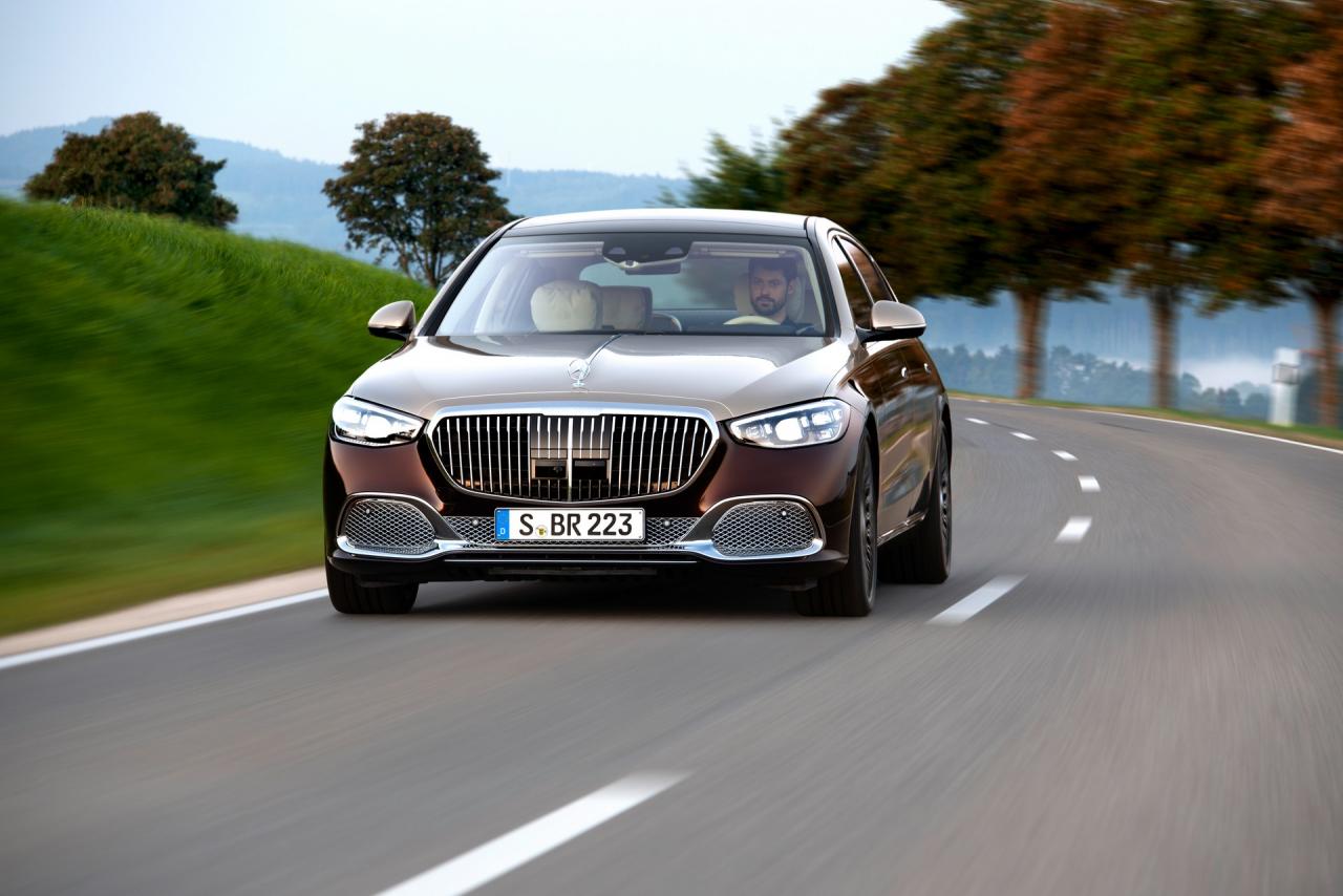 2021-Mercedes-Maybach-S-Class-13.jpg