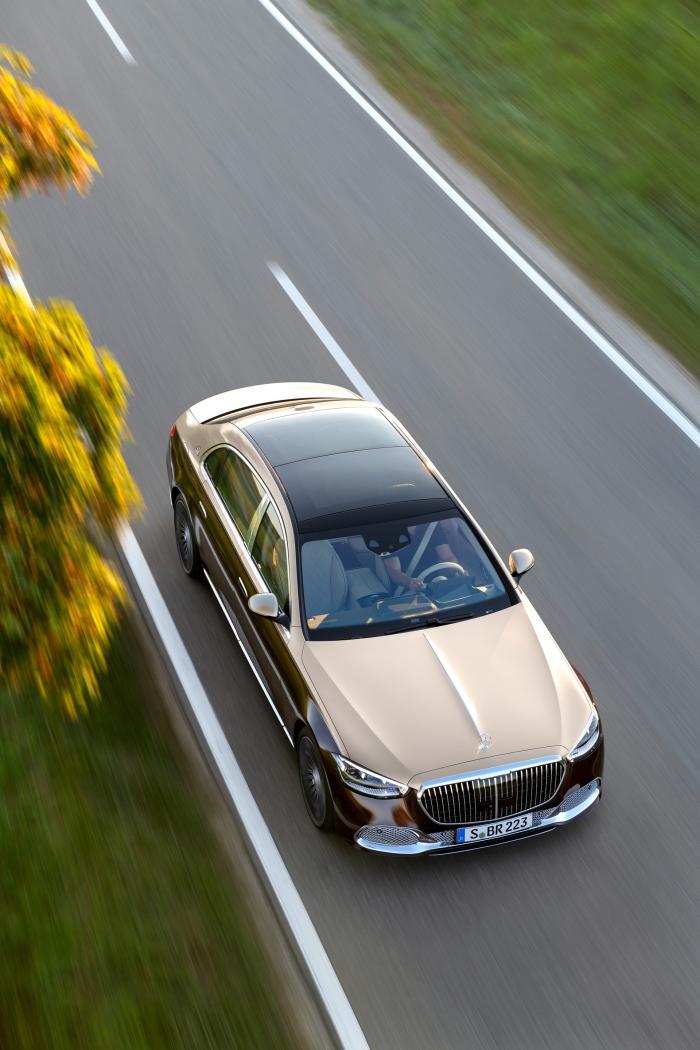 2021-Mercedes-Maybach-S-Class-14.jpg