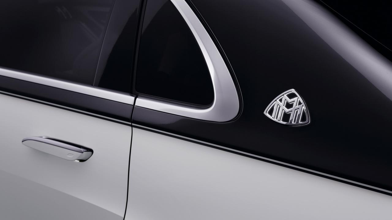 2021-Mercedes-Maybach-S-Class-26.jpg