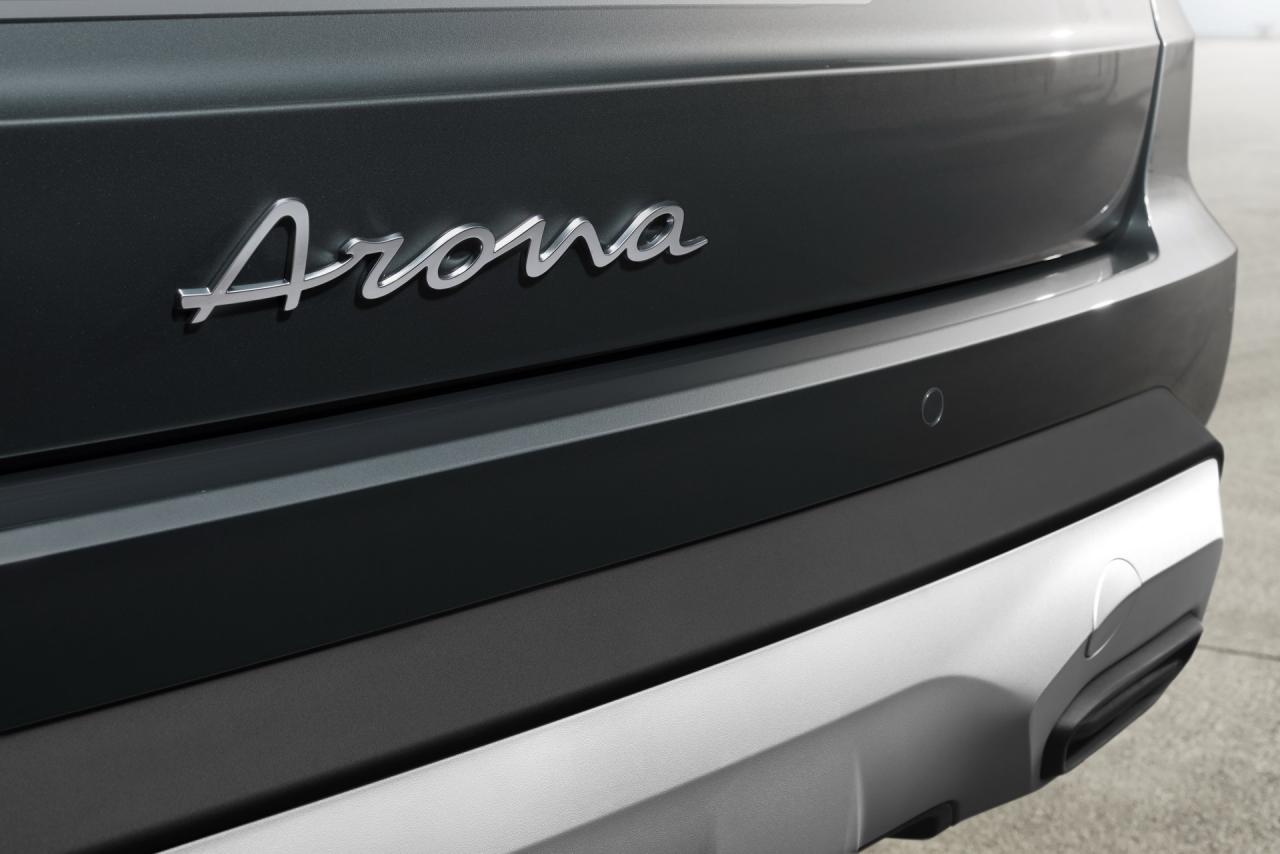 2021-SEAT-Arona-Xperience-Dark-11.jpg