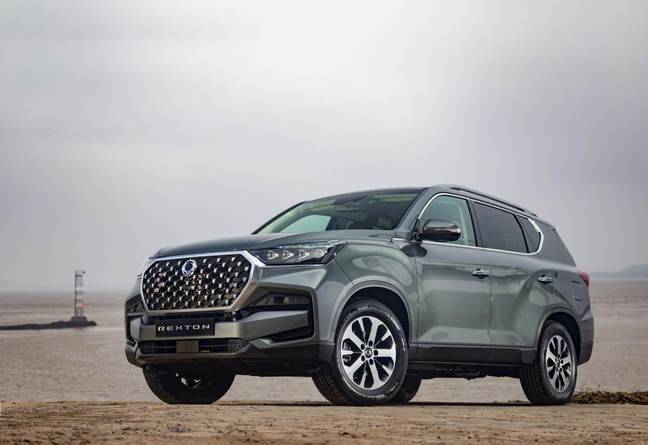 2021-SsangYong-Rexton-10.jpg