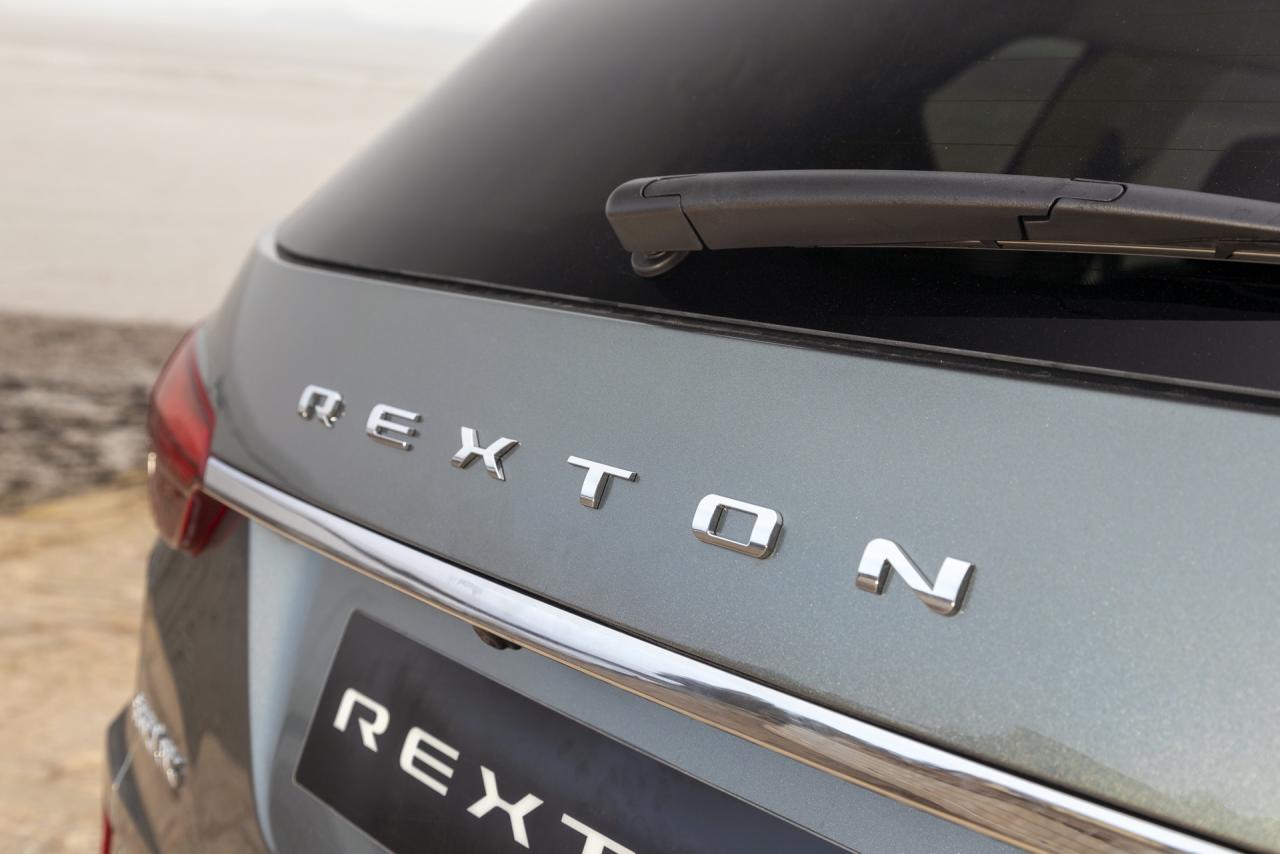 2021-SsangYong-Rexton-31.jpg