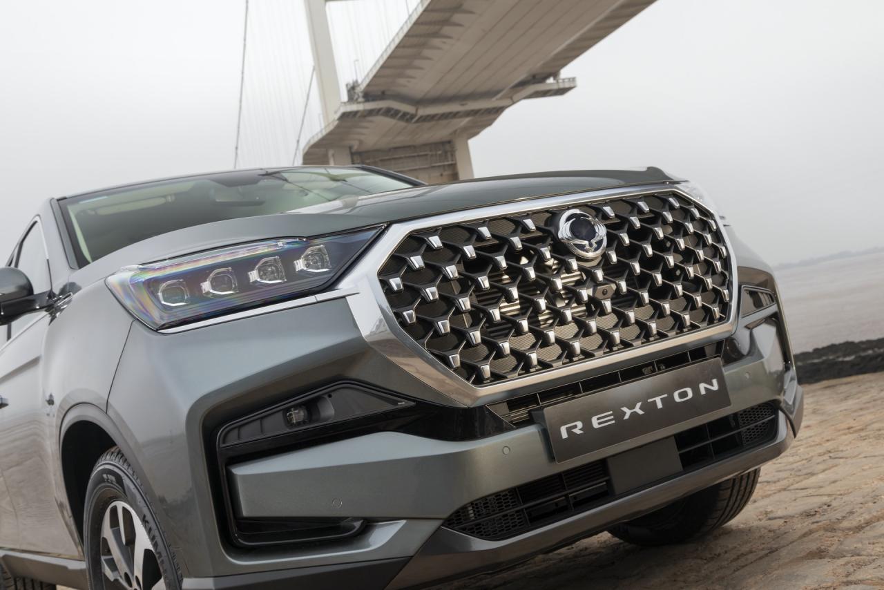 2021-SsangYong-Rexton-36.jpg