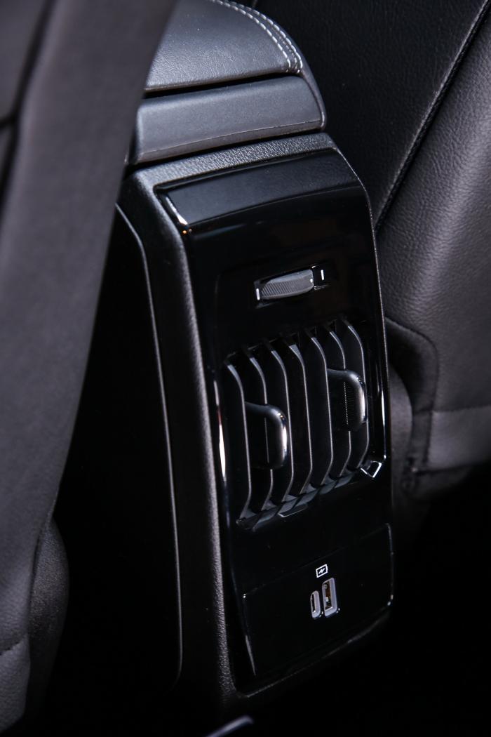 2021-jeep-compass-europe-62.thumb.jpg.77b332c905b7bd49ae3c2b34559f2b4e.jpg