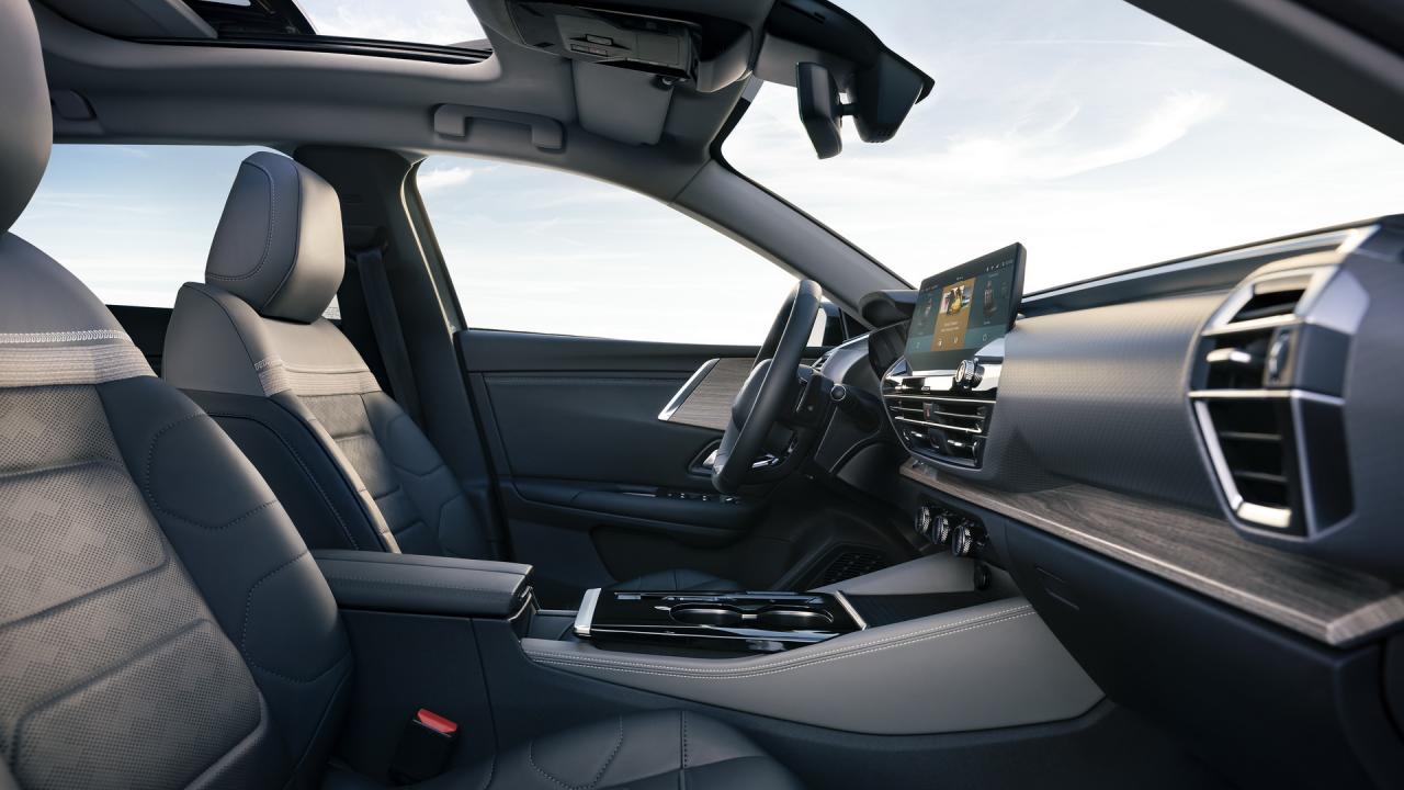 2022-Citroen-C5X-06.jpg