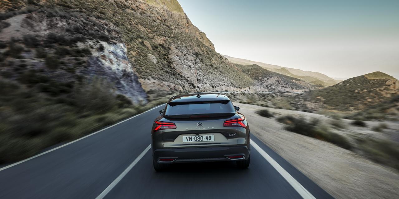 2022-Citroen-C5X-09.jpg