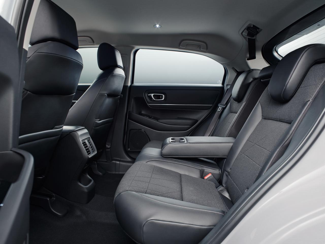 2022-Honda-HR-V-12.jpg