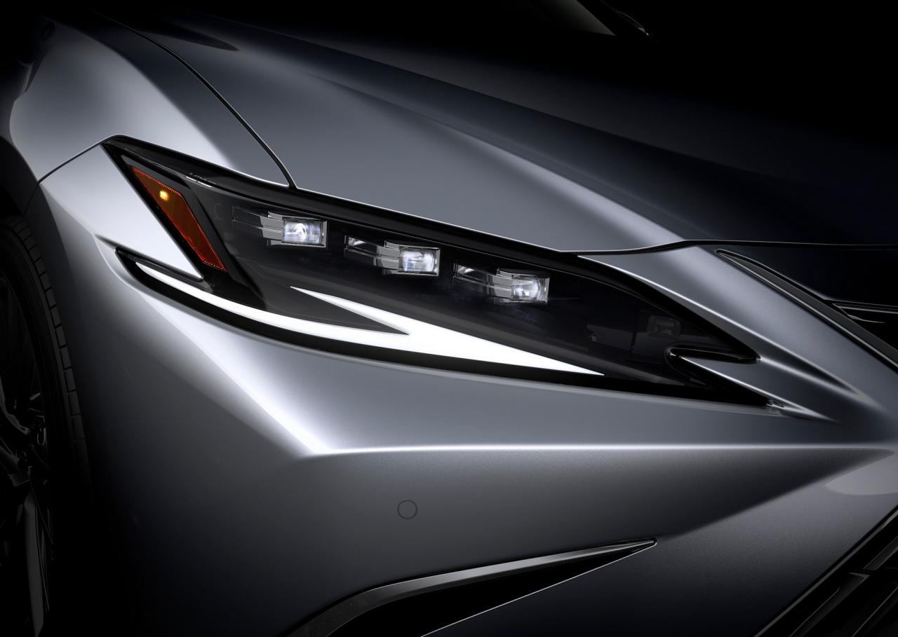 2022-Lexus-ES-12.jpg
