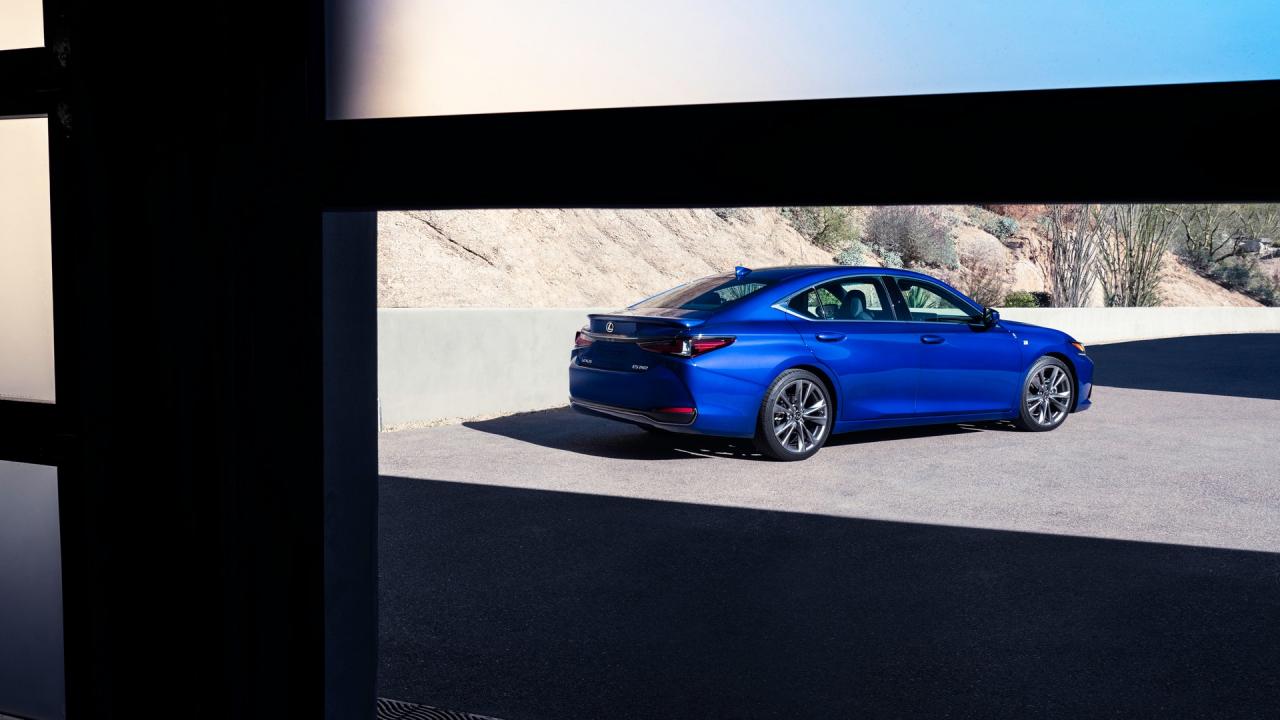 2022-Lexus-ES-39.jpg
