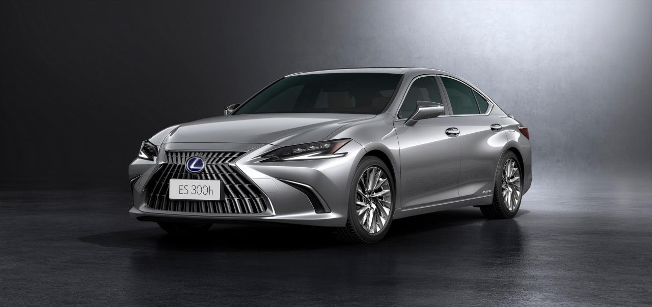 2022-Lexus-ES-8.jpg