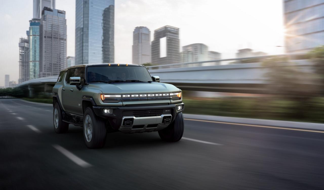 2024-GMC-Hummer-EV-SUV-12.jpg