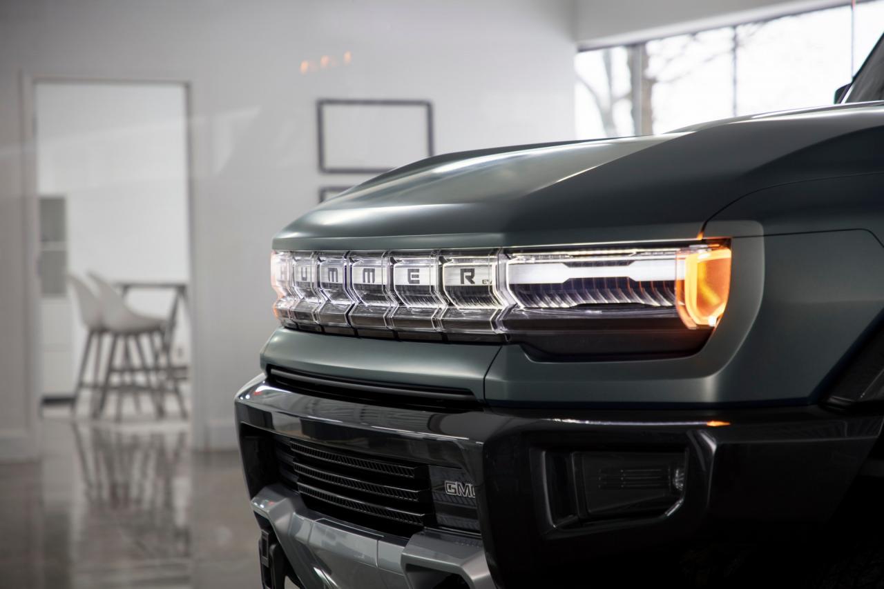 2024-GMC-Hummer-EV-SUV-24.jpg