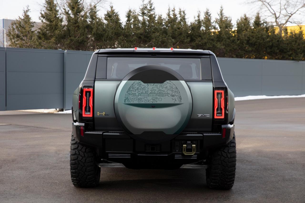 2024-GMC-Hummer-EV-SUV-29.jpg