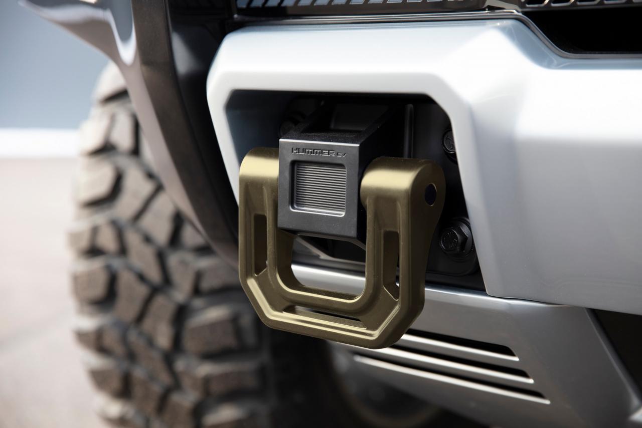 2024-GMC-Hummer-EV-SUV-32.jpg