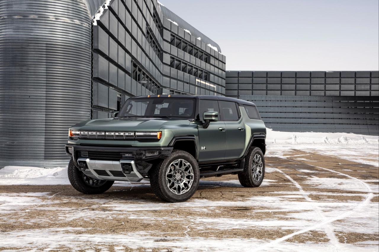 2024-GMC-Hummer-EV-SUV-4.jpg