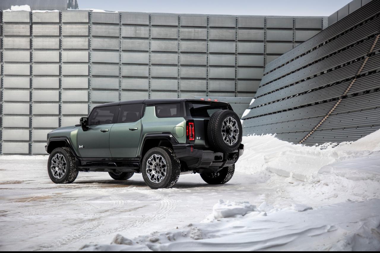 2024-GMC-Hummer-EV-SUV-5.jpg