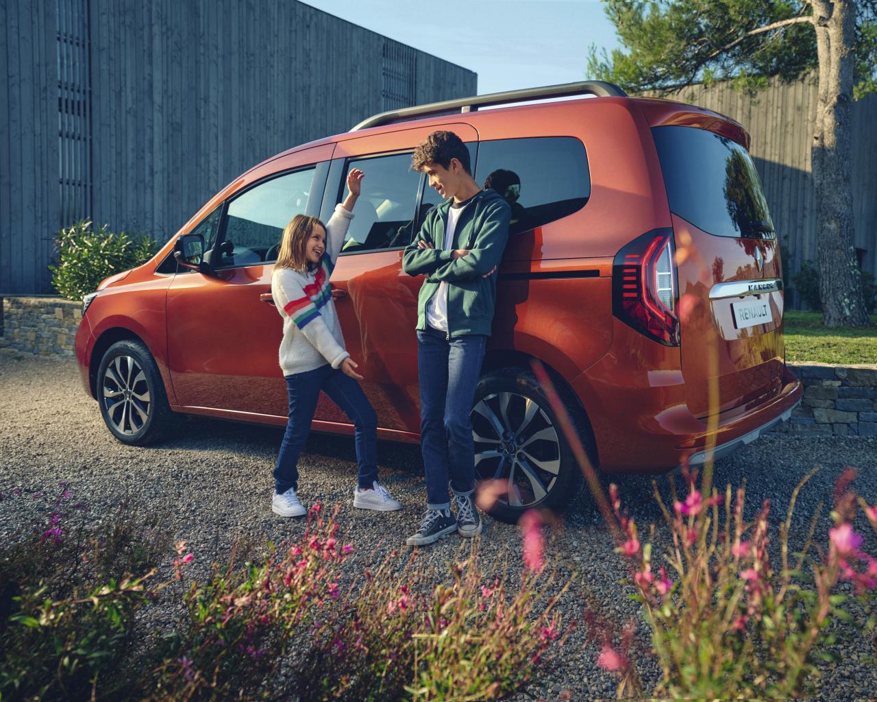 2021 - New Renault Kangoo - On location (5).jpg