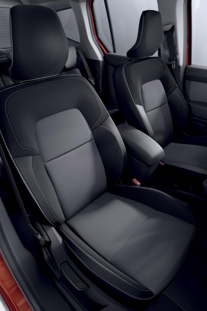 2021 - New Renault Kangoo - In studio (14).jpg