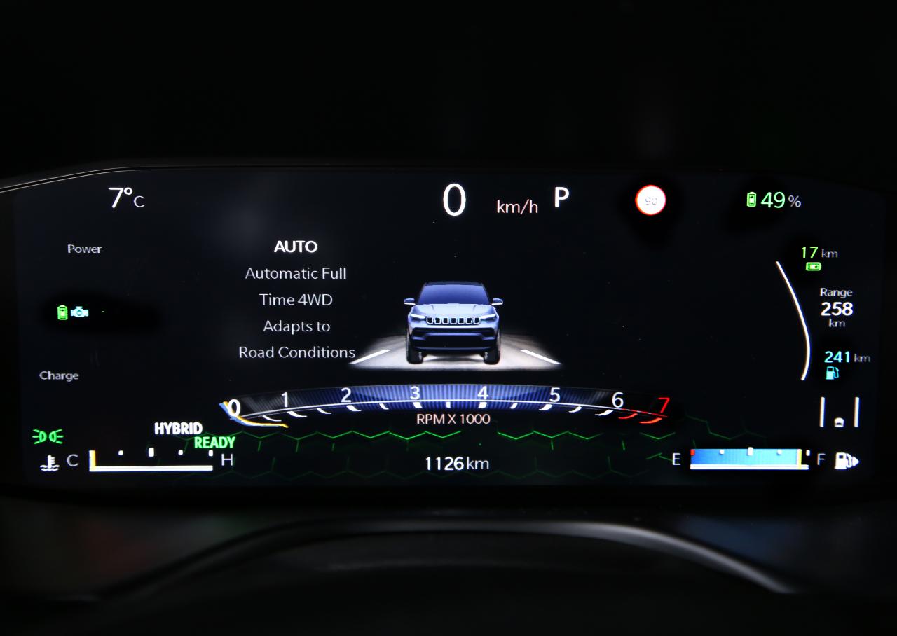2. New Jeep® Compass_cluster.JPG