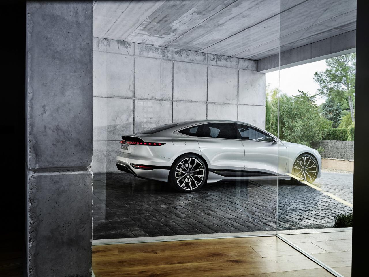 Audi-A6-E-Tron-Concept26.jpg