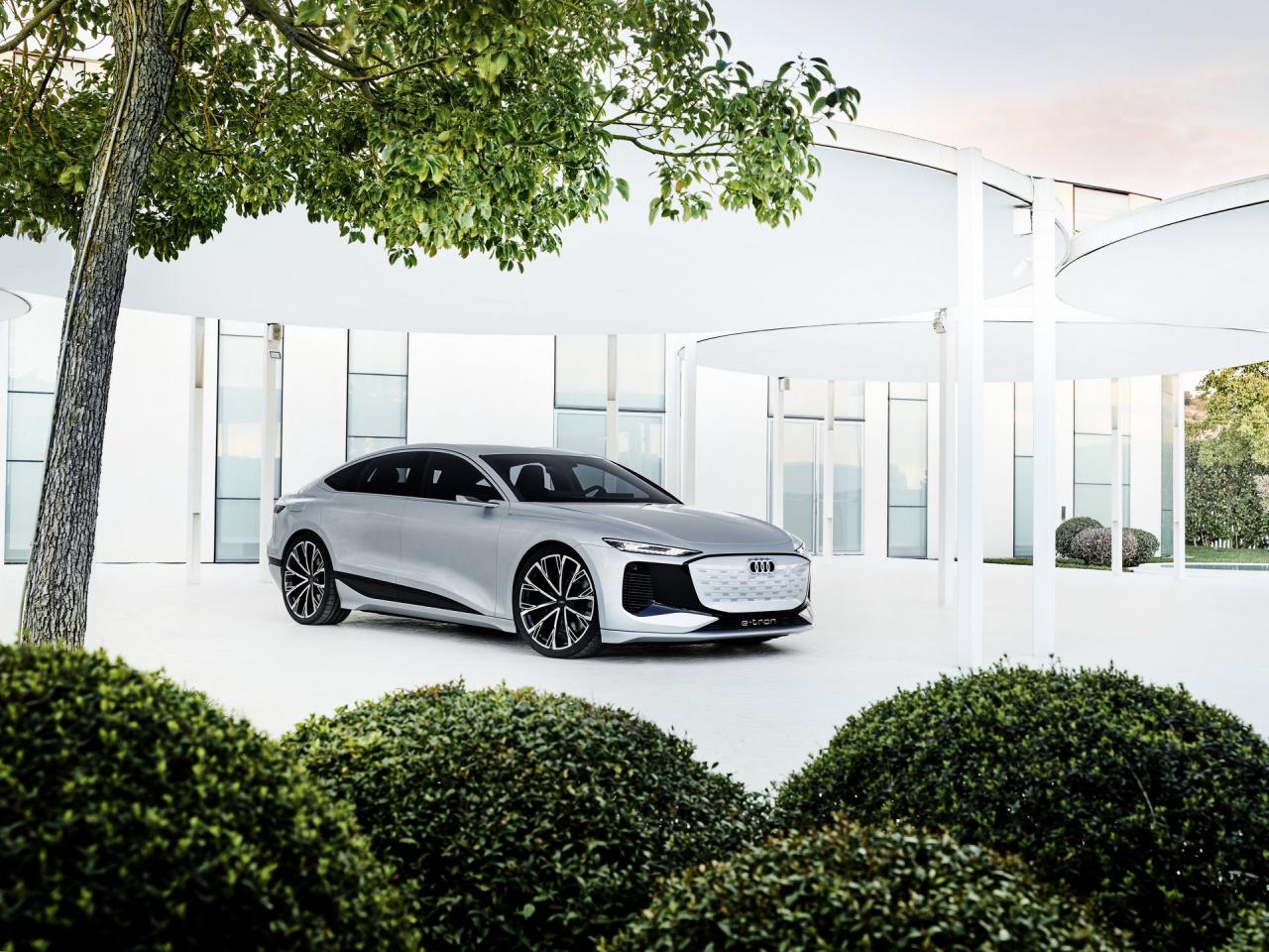 Audi-A6-E-Tron-Concept28.jpg