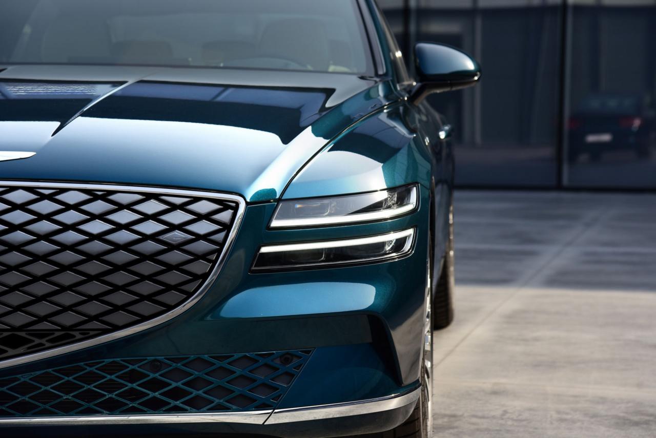 Genesis-Electrified-G80-3.jpg