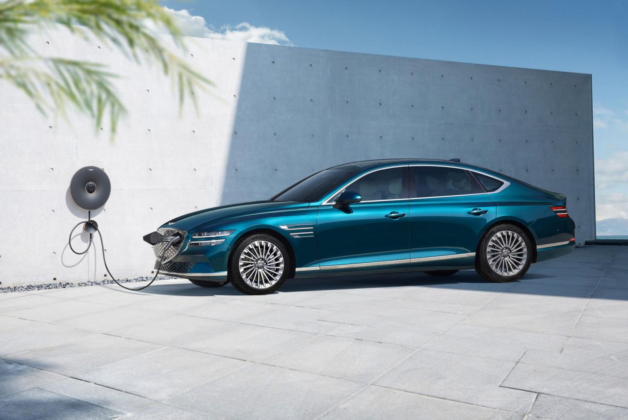 Genesis-Electrified-G80-6.jpg