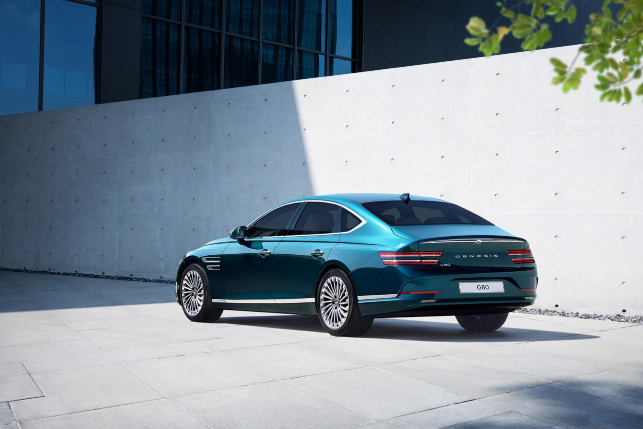 Genesis-Electrified-G80-8.jpg