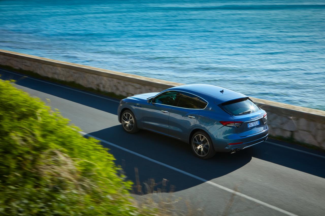 Maserati-Levante-Hybrid-34.jpg